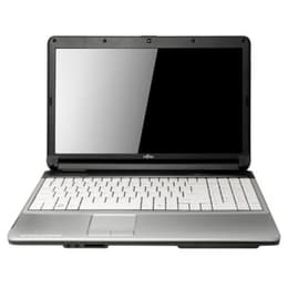 Fujitsu LifeBook A531 15" Core i3 2.3 GHz - SSD 256 GB - 4GB - AZERTY - Francés